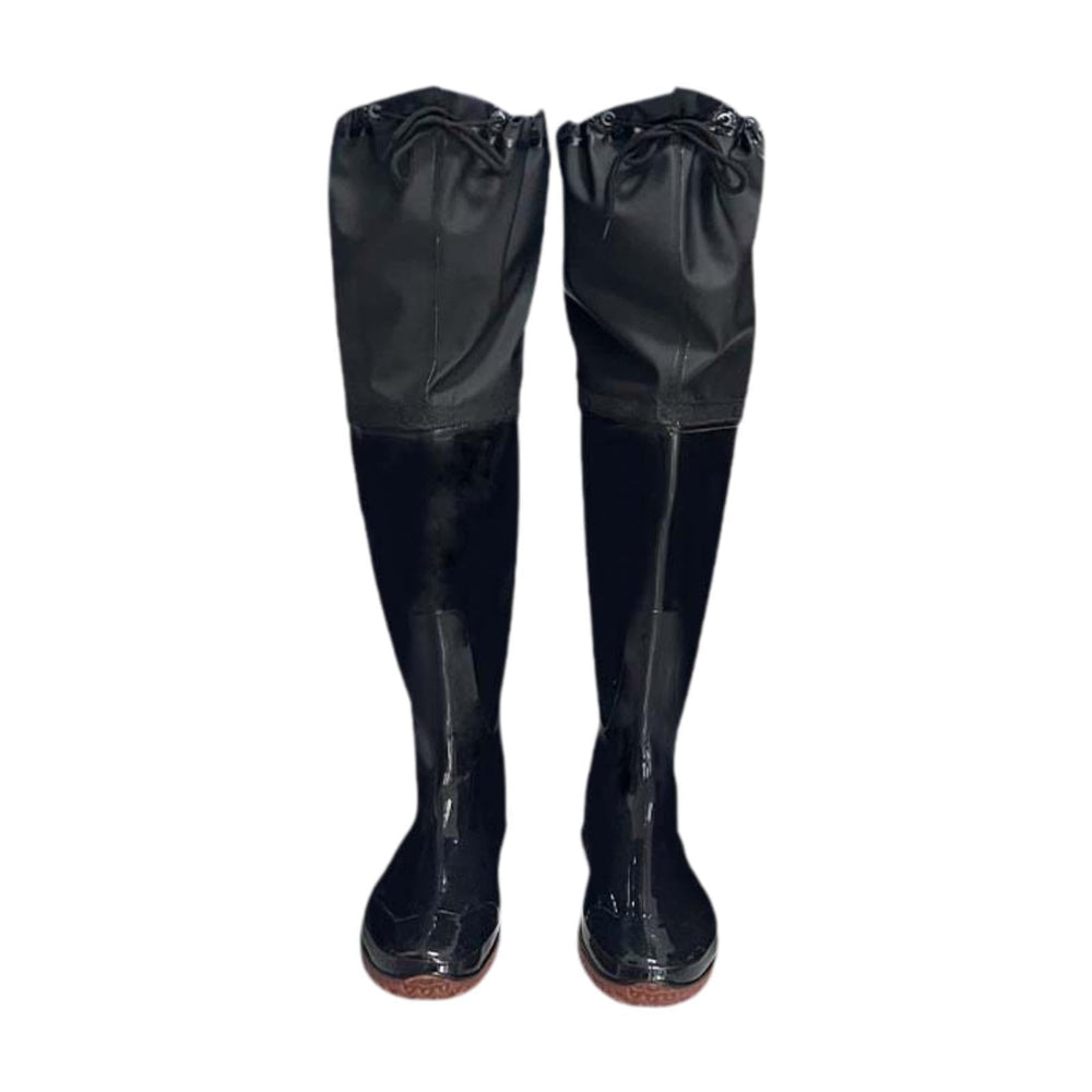 Getuse packaging includes one pair of waders ready to wear.