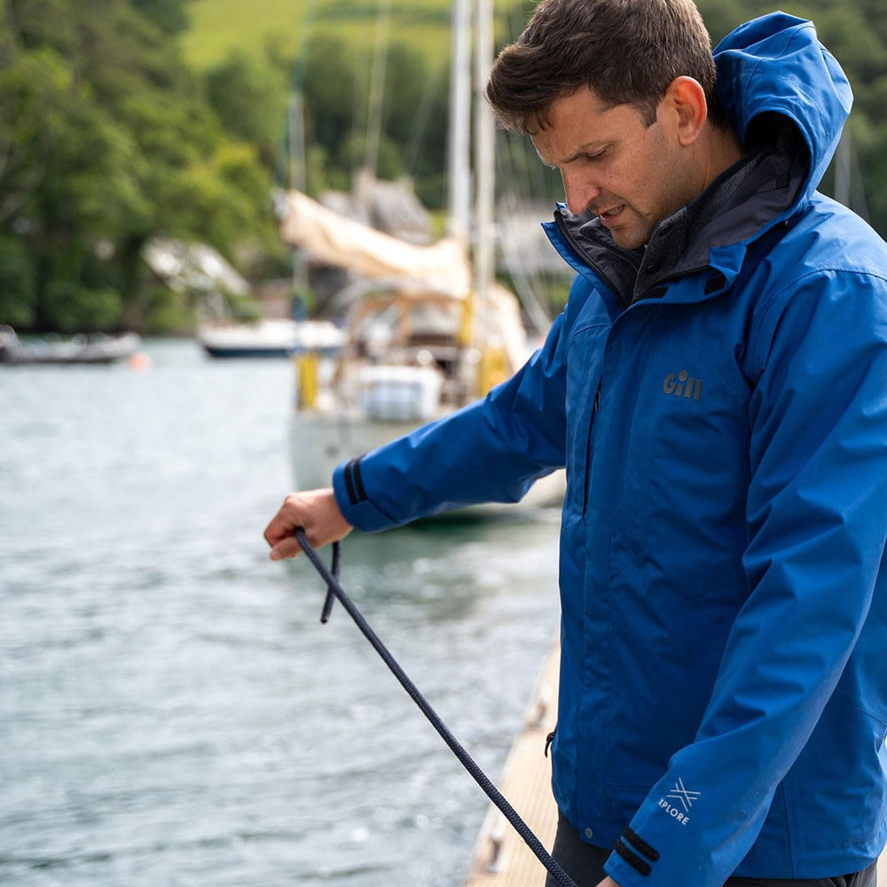 Gill Aspect Jacket full-zip design enables easy on/off and versatile layering