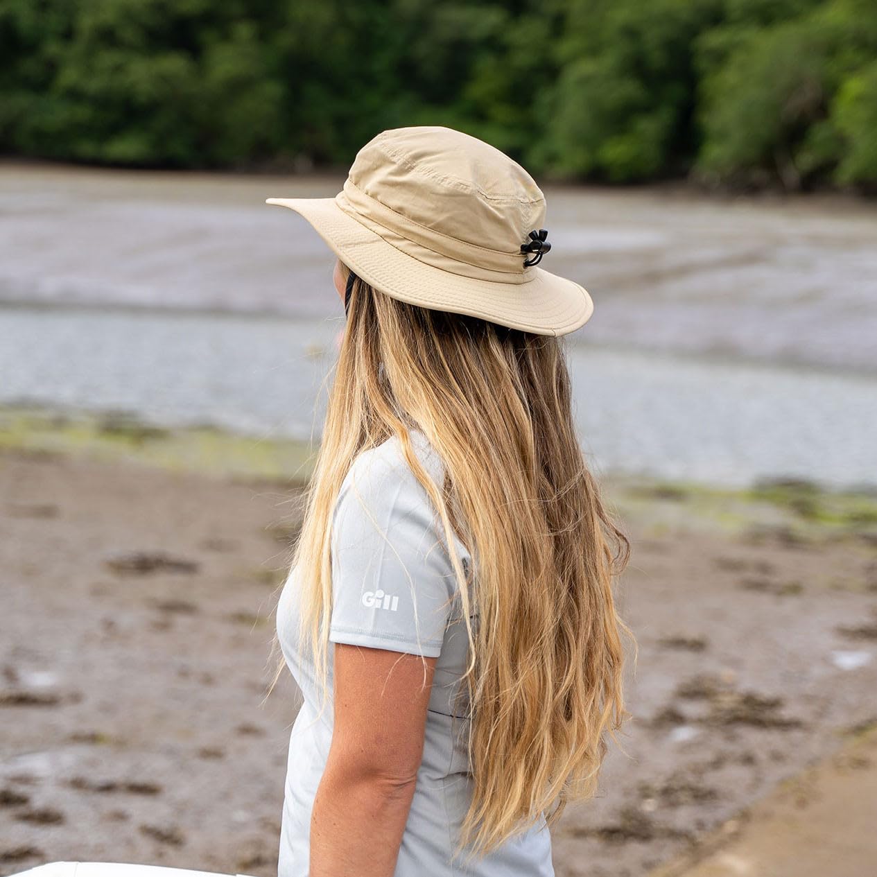Gill Girls' Slim Marine Hat close-up chin strap demonstrates secure fit and adjustable comfort