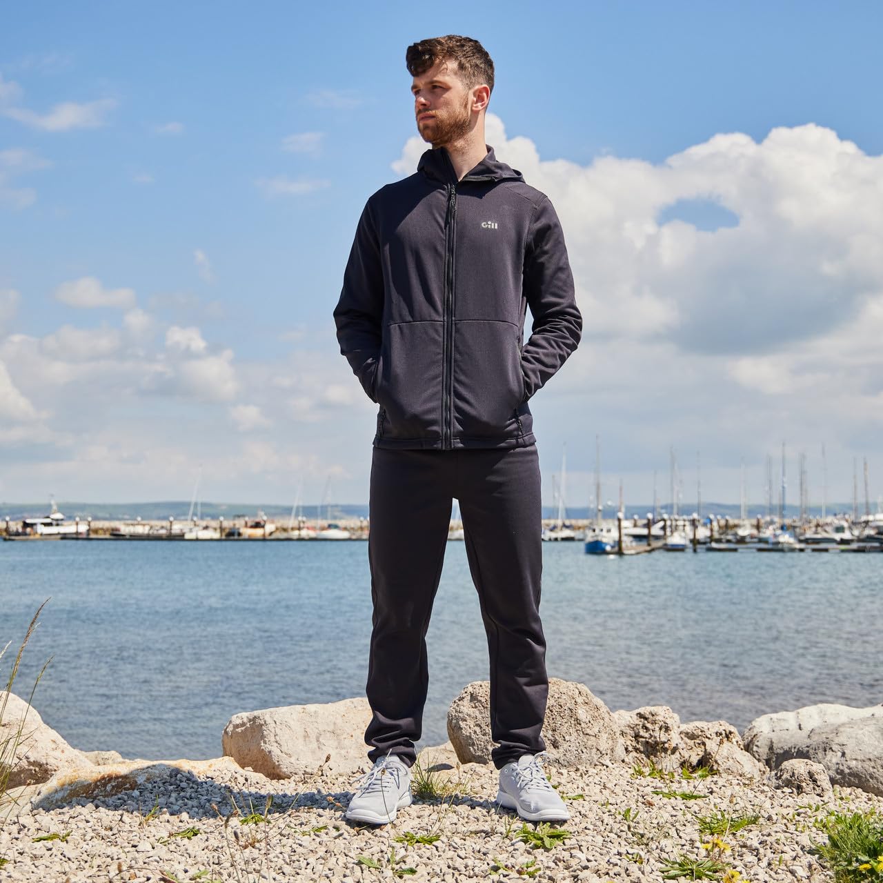 Gill Mens Quest Leggings resist wind, helping stay comfortable outdoors.