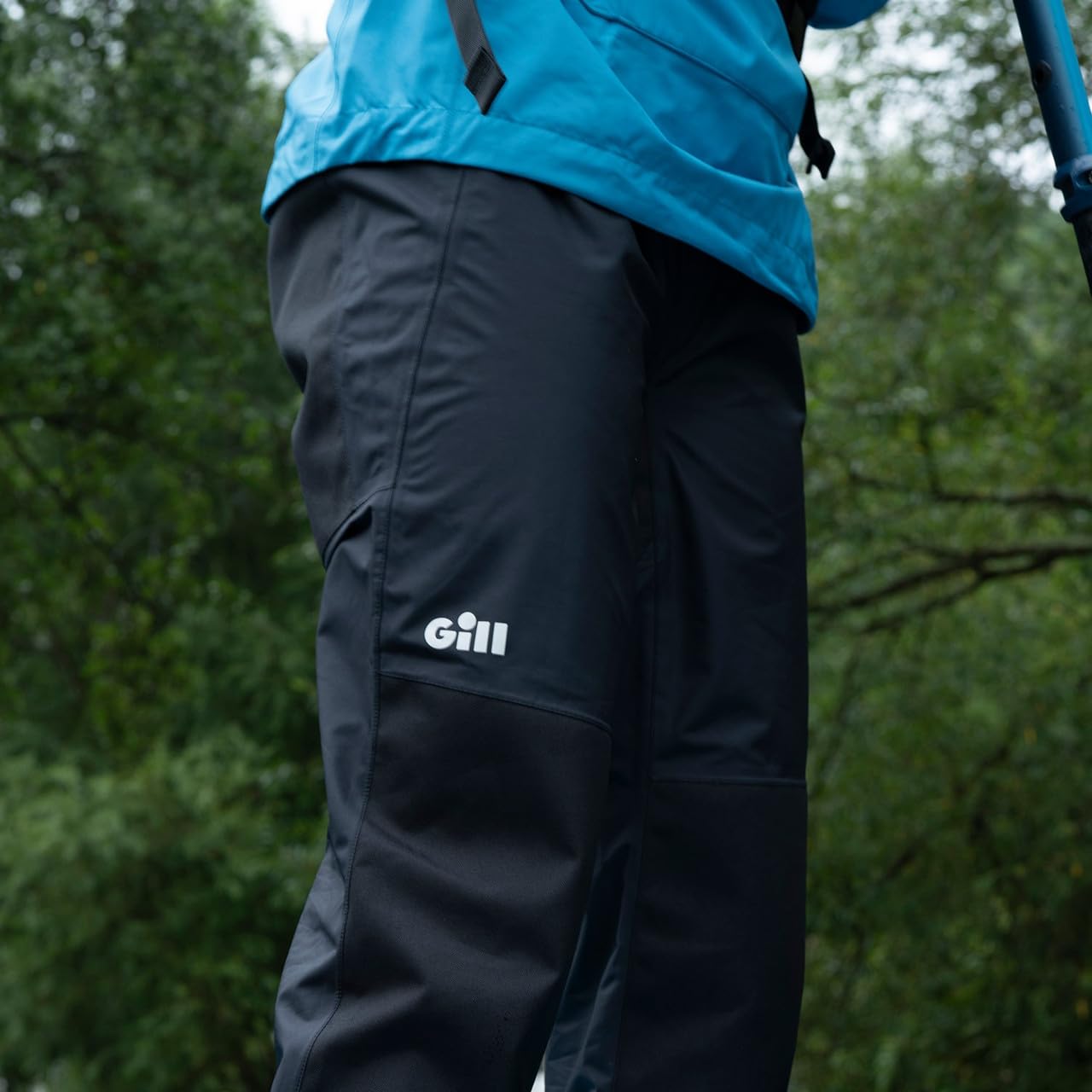 Gill Verso Lite reinforced seat area protects against wear during heavy use