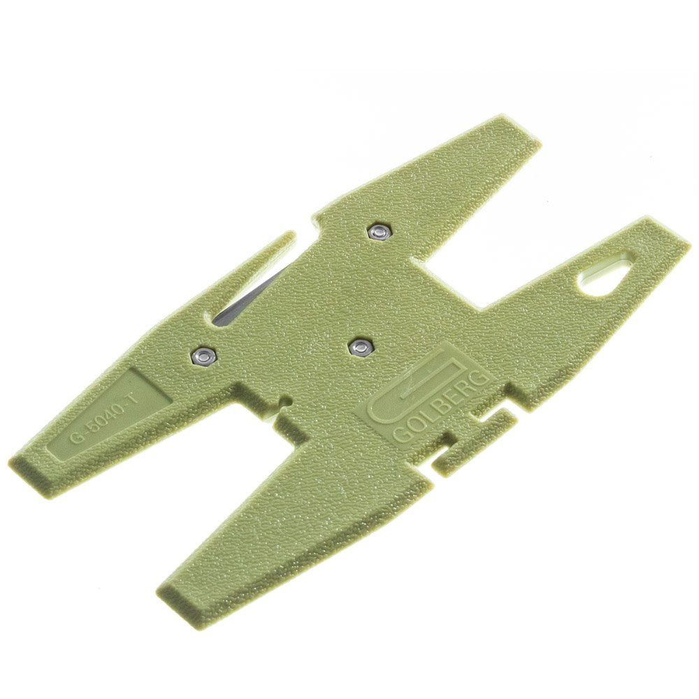 GOLBERG Spool Tool Winder carabiner slot for easy attachment on packs.
