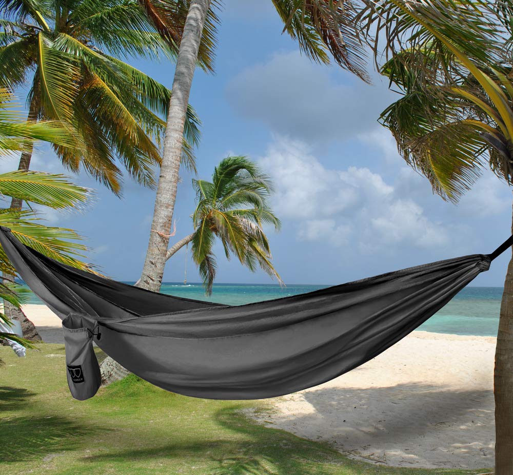 Gold Armour hammock strap detail highlights heavy-duty 1000 lb breaking strength.