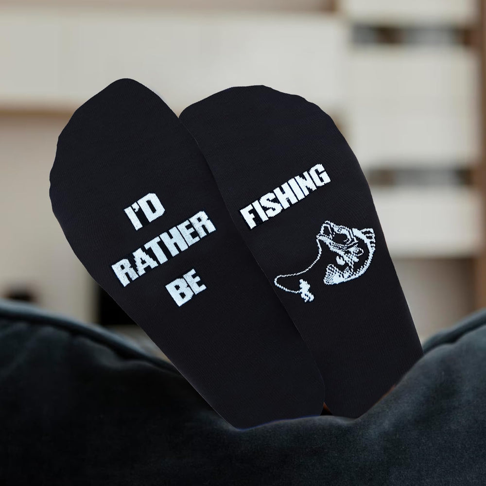 Gift packaging for hat and socks set