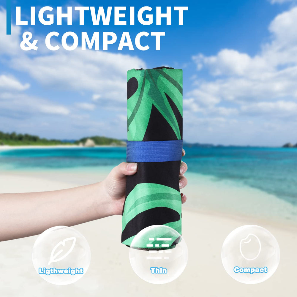 Gomust beach towel quick-dry-microfiber image emphasizes fast drying on the go.