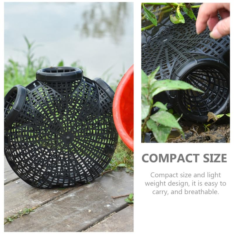 Bait net fixed to eel basket holes for catching aquatic creatures