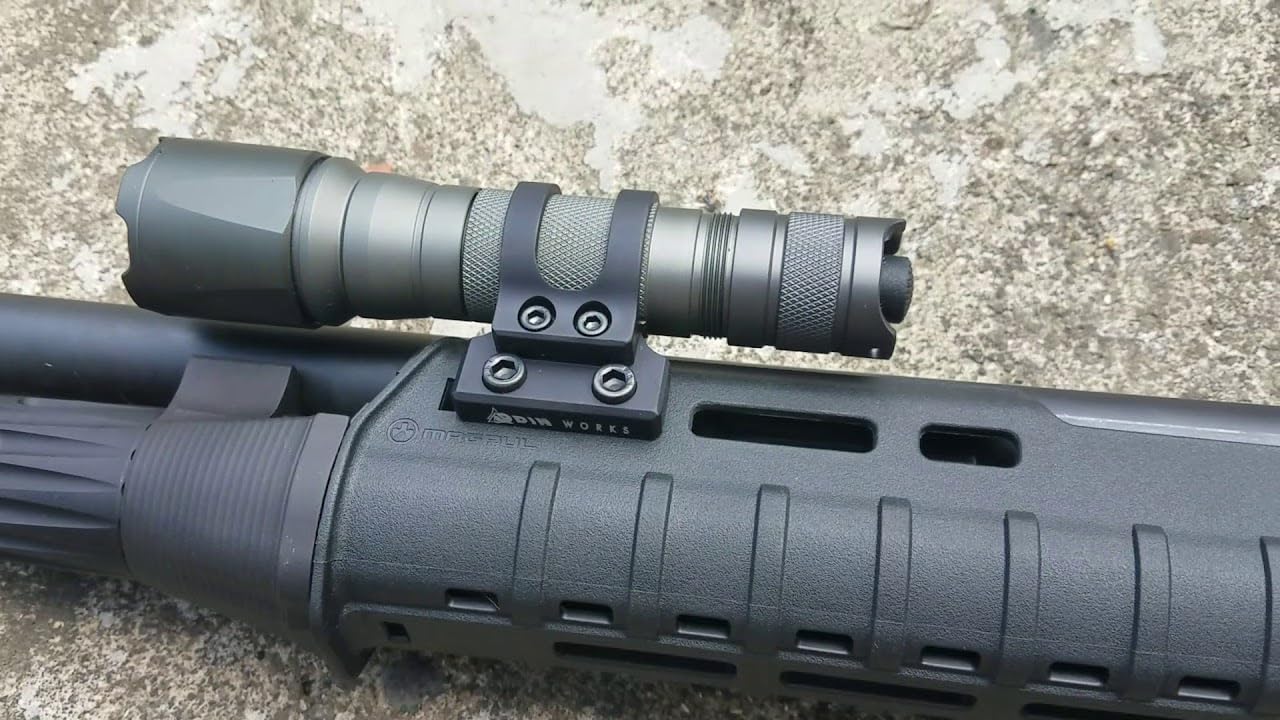 Gotical offset mount demonstrates forward or backward orientation flexibility.