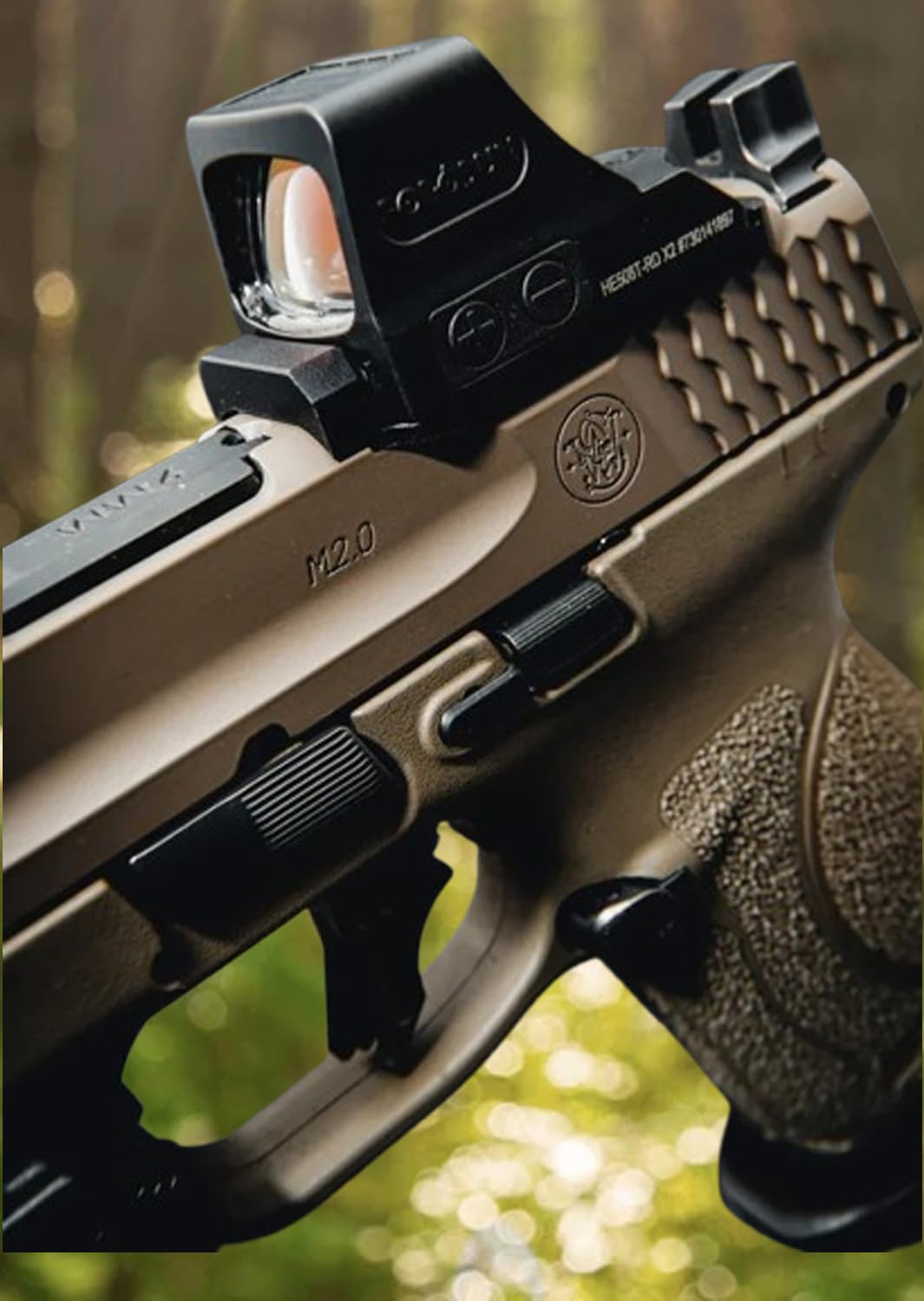 Gotical red dot adapter shown in-use demonstrates secure, reliable mounting.