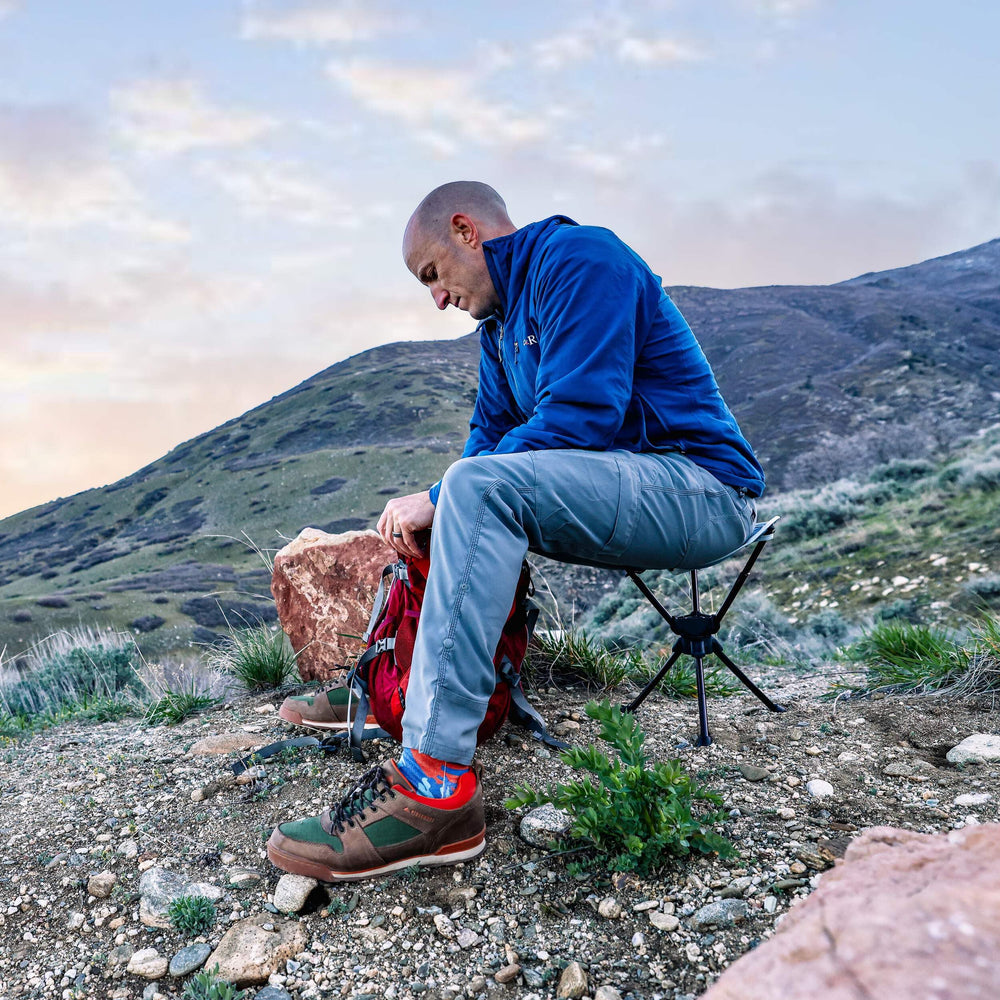 GRAND TRUNK Compass 360 UC seat pops out quickly for fast campsite seating.