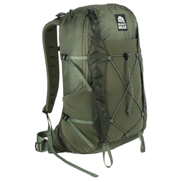 Granite Gear Dagger ultralight day pack front view, ideal for day hikes and easy load accessibility