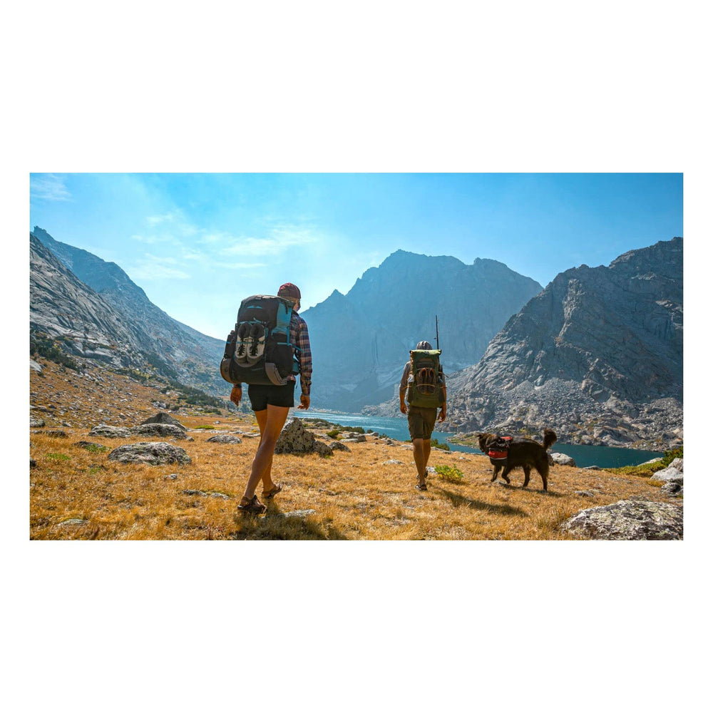 Granite Gear Perimeter 50 organized interior pockets simplify packing essentials.