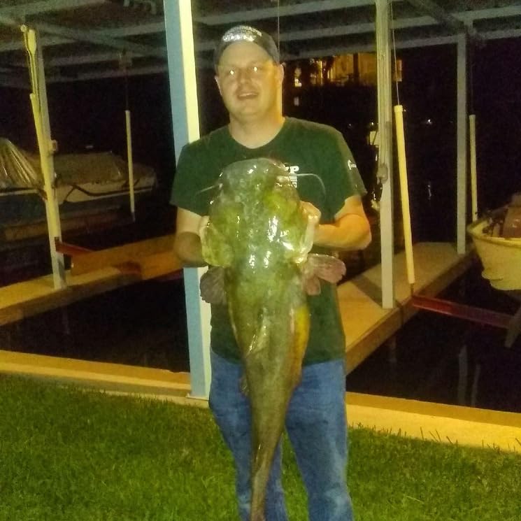 Green Blob Outdoors waterproof light withstands freshwater and saltwater conditions.