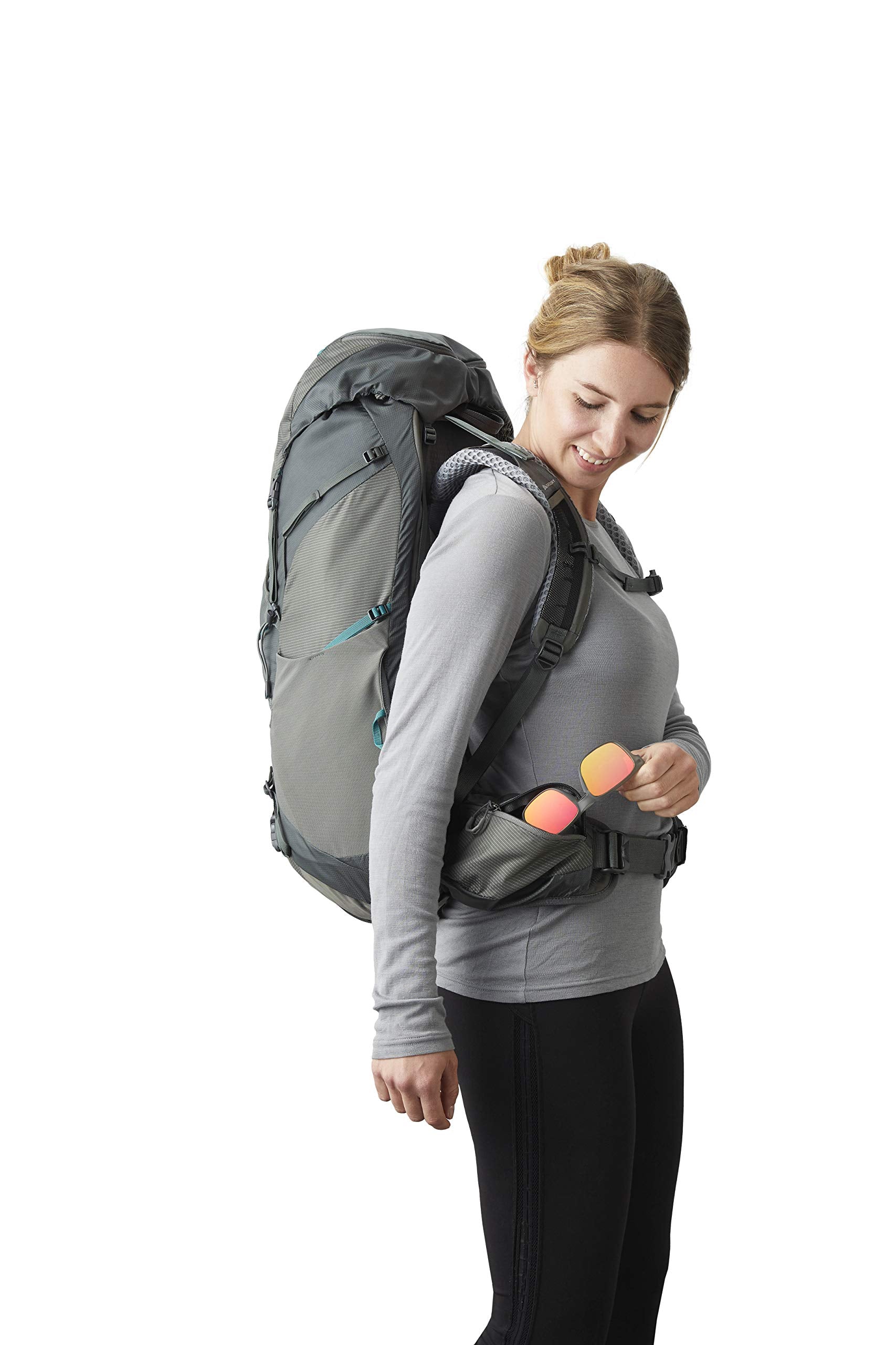 Gregory Maven 65L hipbelt demonstrates comfy hotspot-free adjustability