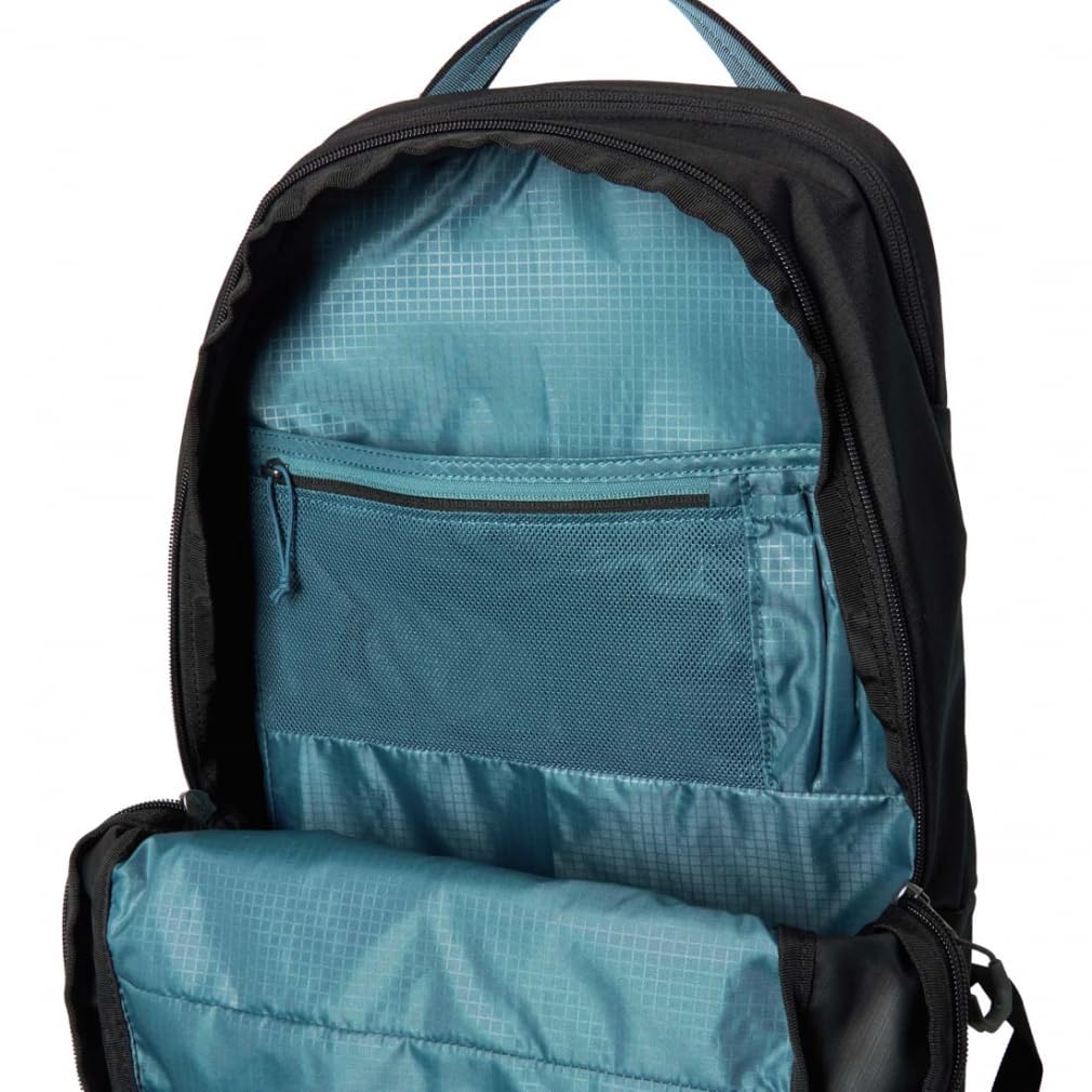 Gregory Retna 25L internal organization keeps essentials tidy.