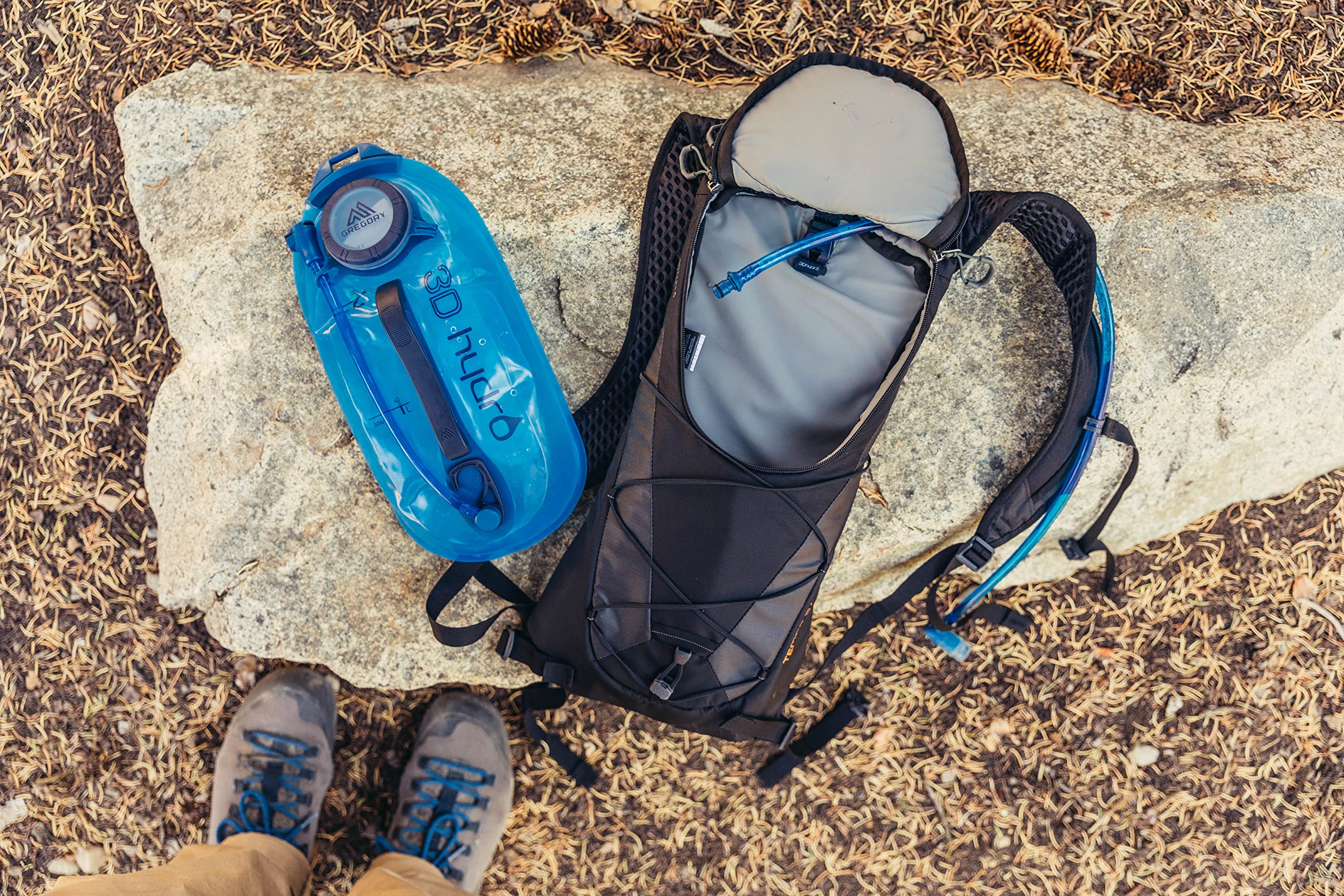 Gregory Tempo 3L H2O insulated compartment keeping water cool during activity