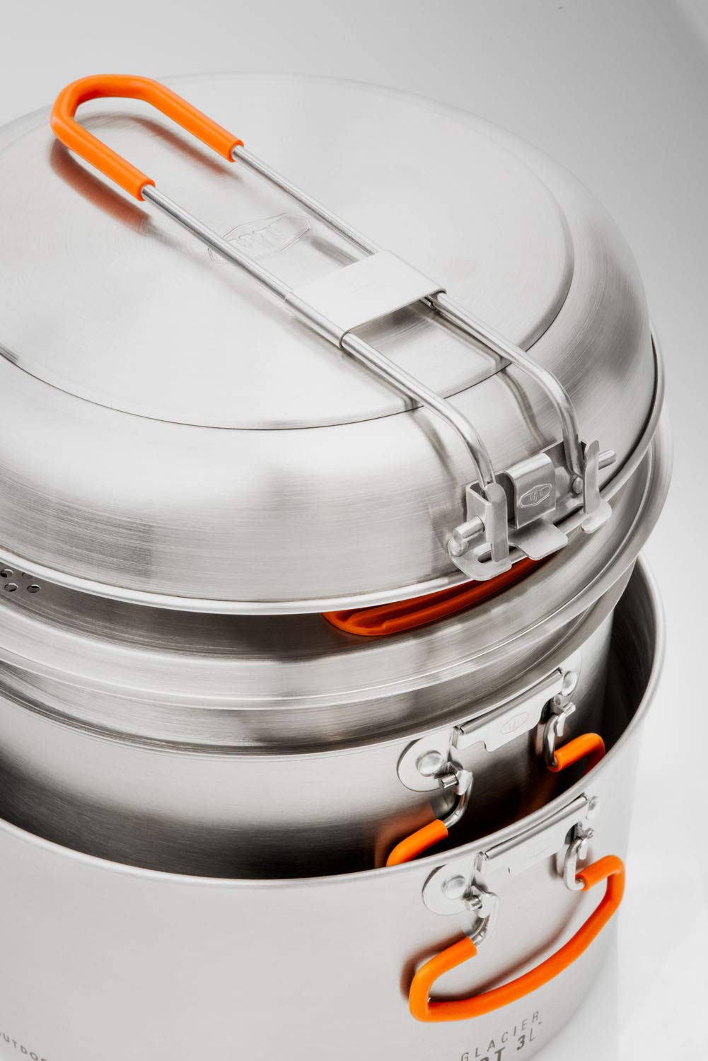 GSI Outdoors Glacier Base Camper teflon-free surface for healthier camp cooking.