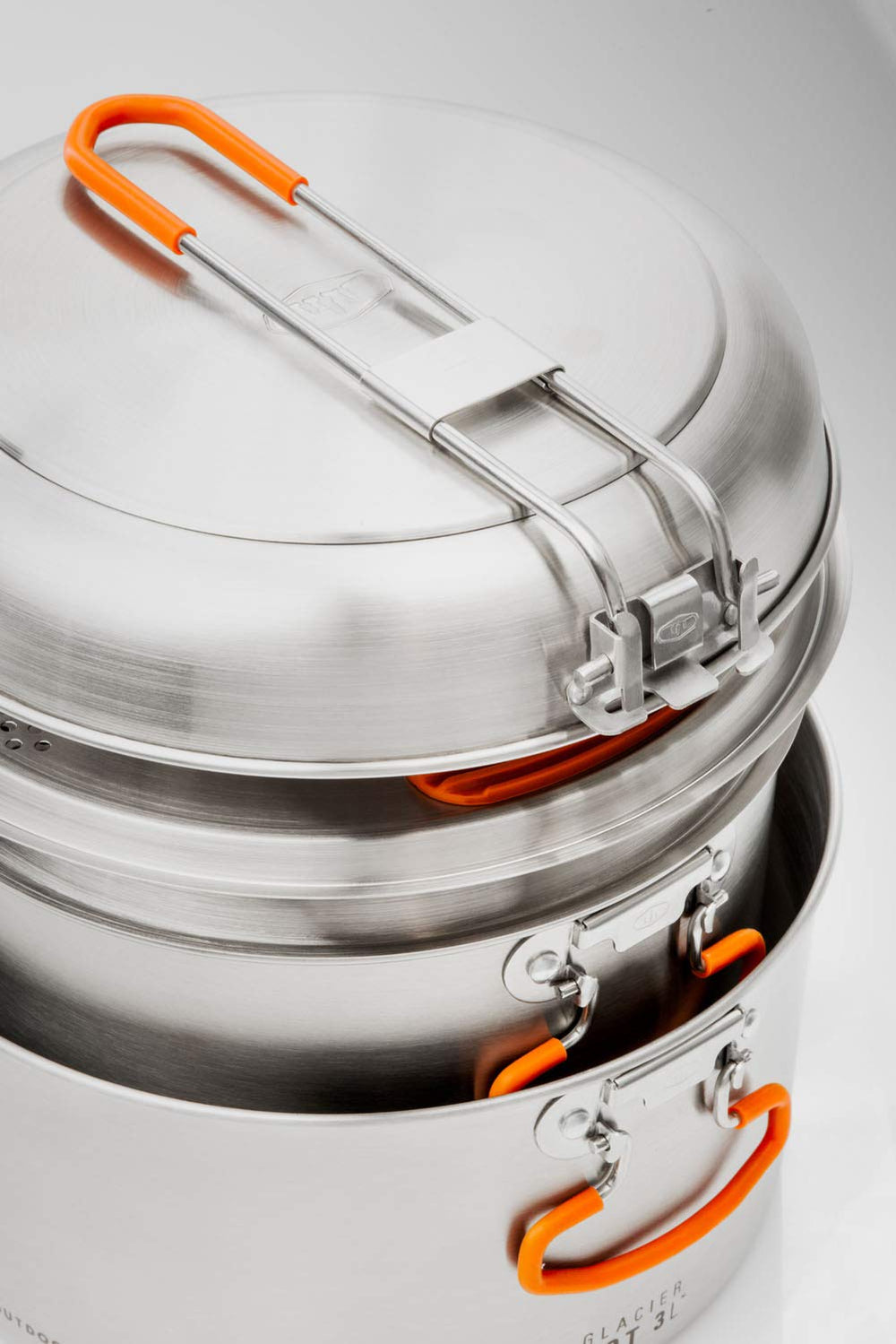 GSI Outdoors Glacier Base Camper teflon-free surface for healthier camp cooking.
