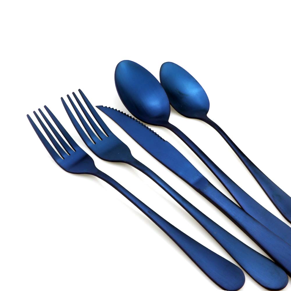 Gugrida blue straight and bent straws for cold beverages on adventures