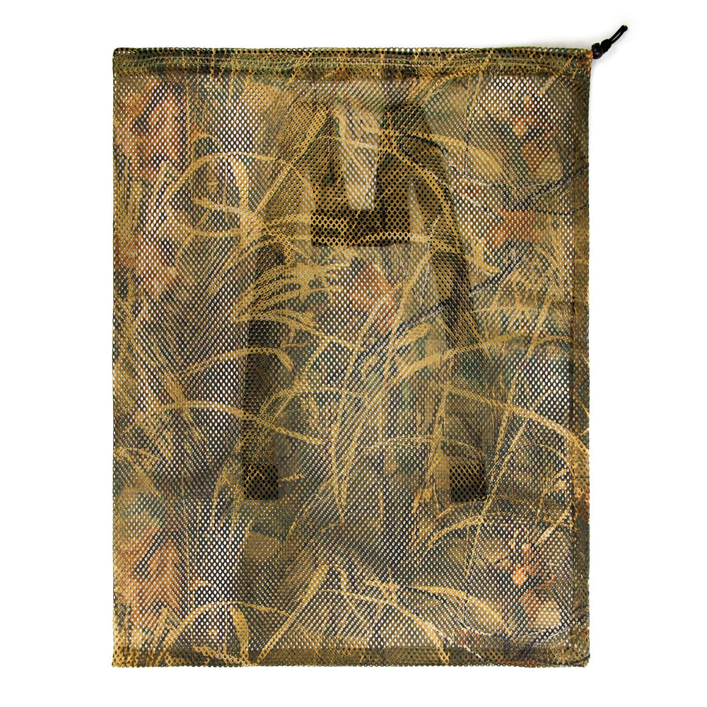 GUGULUZA drawstring closure securely holds decoys during travel to hunting spots.