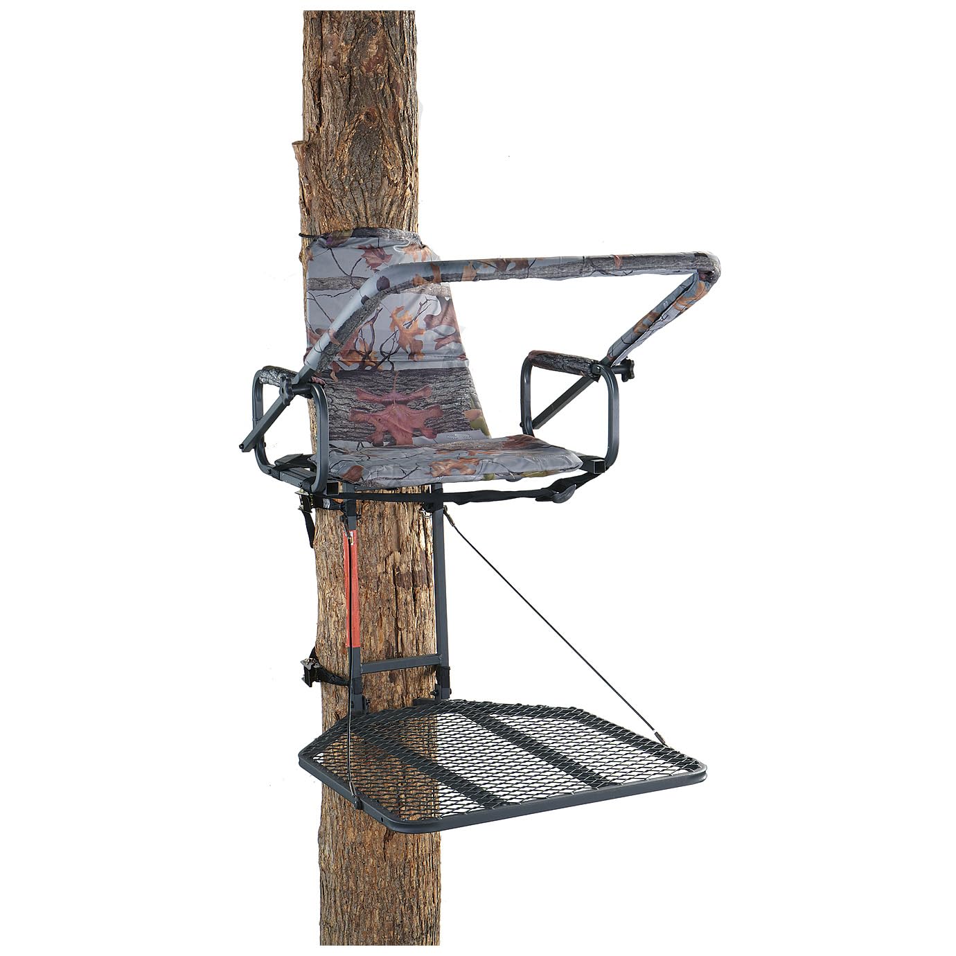 Guide Gear Deluxe Hang-On tree stand camouflage pattern helps blend into surroundings.