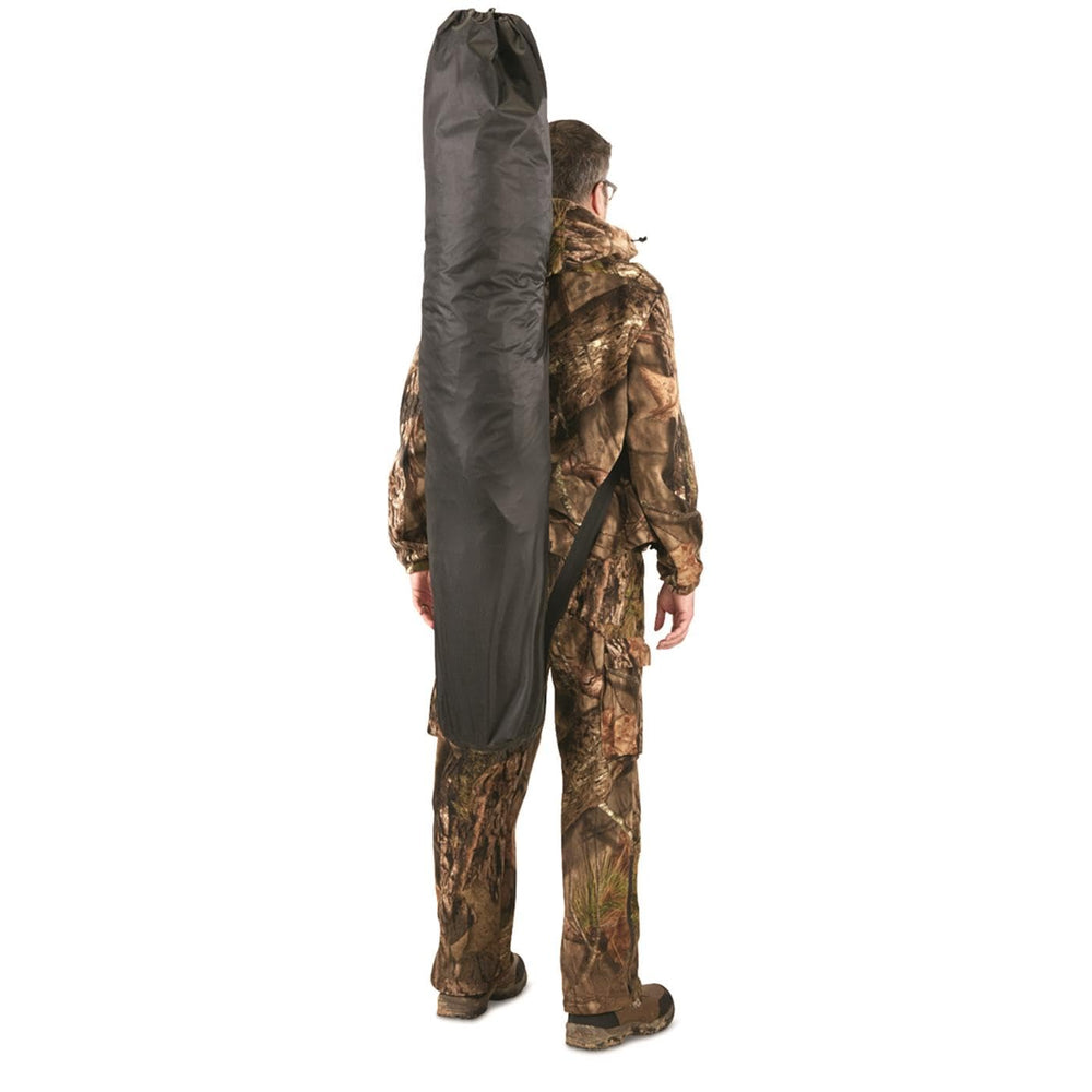 Guide Gear Educator carry bag enables easy transport to deer, turkey, or duck hunts.