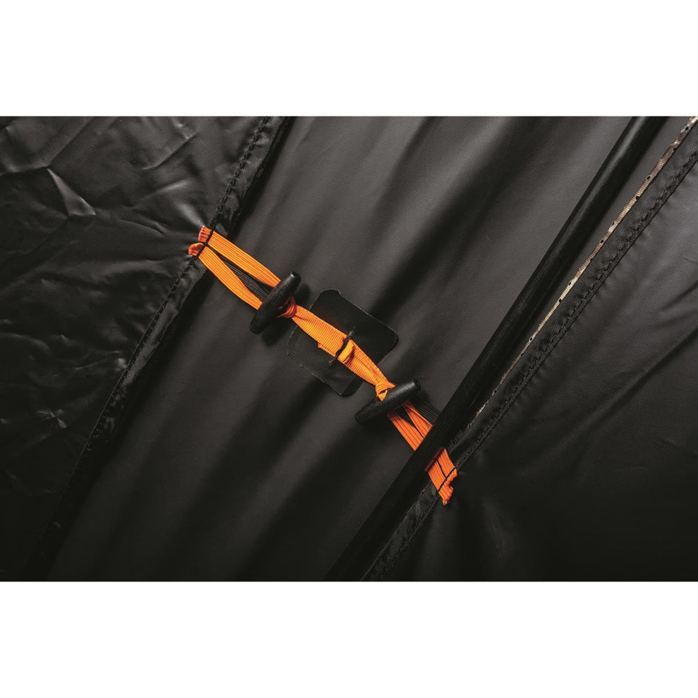 Guide Gear Flare XL carry bag enables portable deer, turkey, or duck hunts.