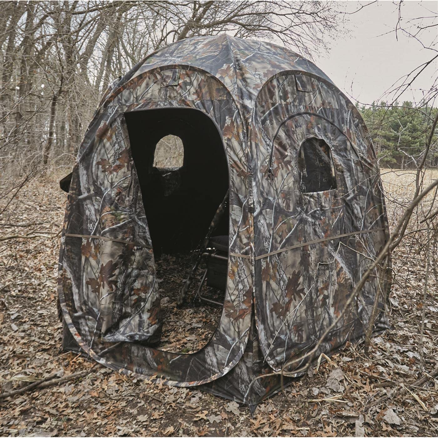 Guide Gear HuntRite Deluxe interior highlights scent-contained shell for concealed hunts.