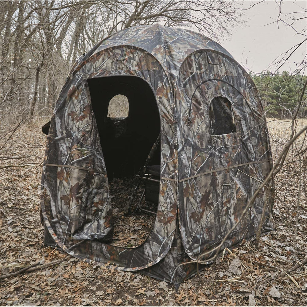 Guide Gear HuntRite Deluxe interior highlights scent-contained shell for concealed hunts.