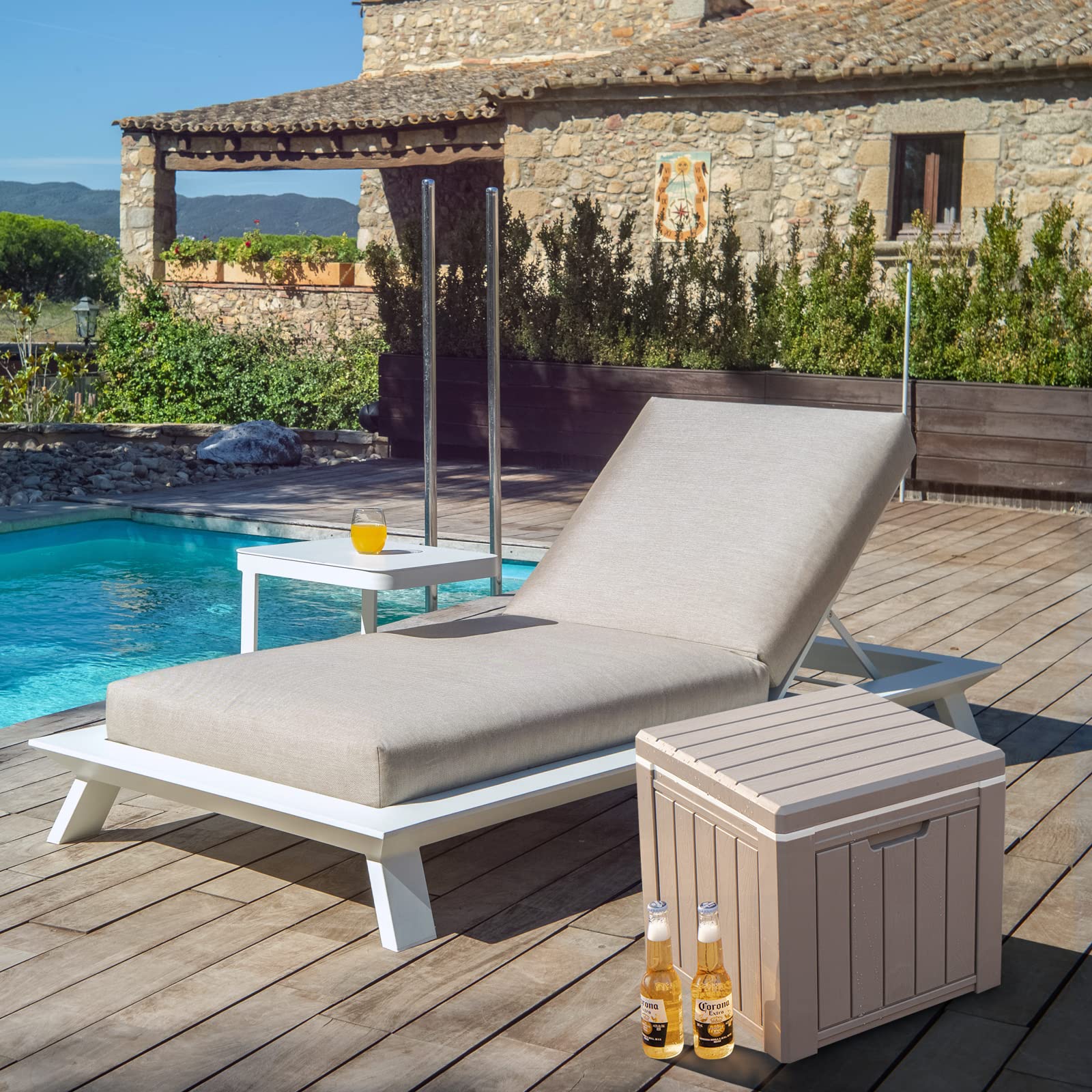 GYMAX sturdy base doubles as a seat for casual outdoor use