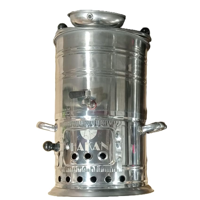 Hakan samovar black handles provide a comfortable grip while carrying.