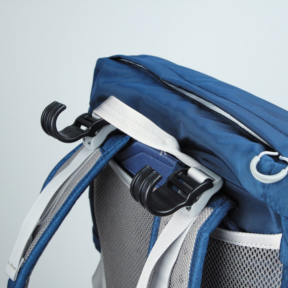 Hakuba KH-STH Zero Hook on strap for quick camera access.