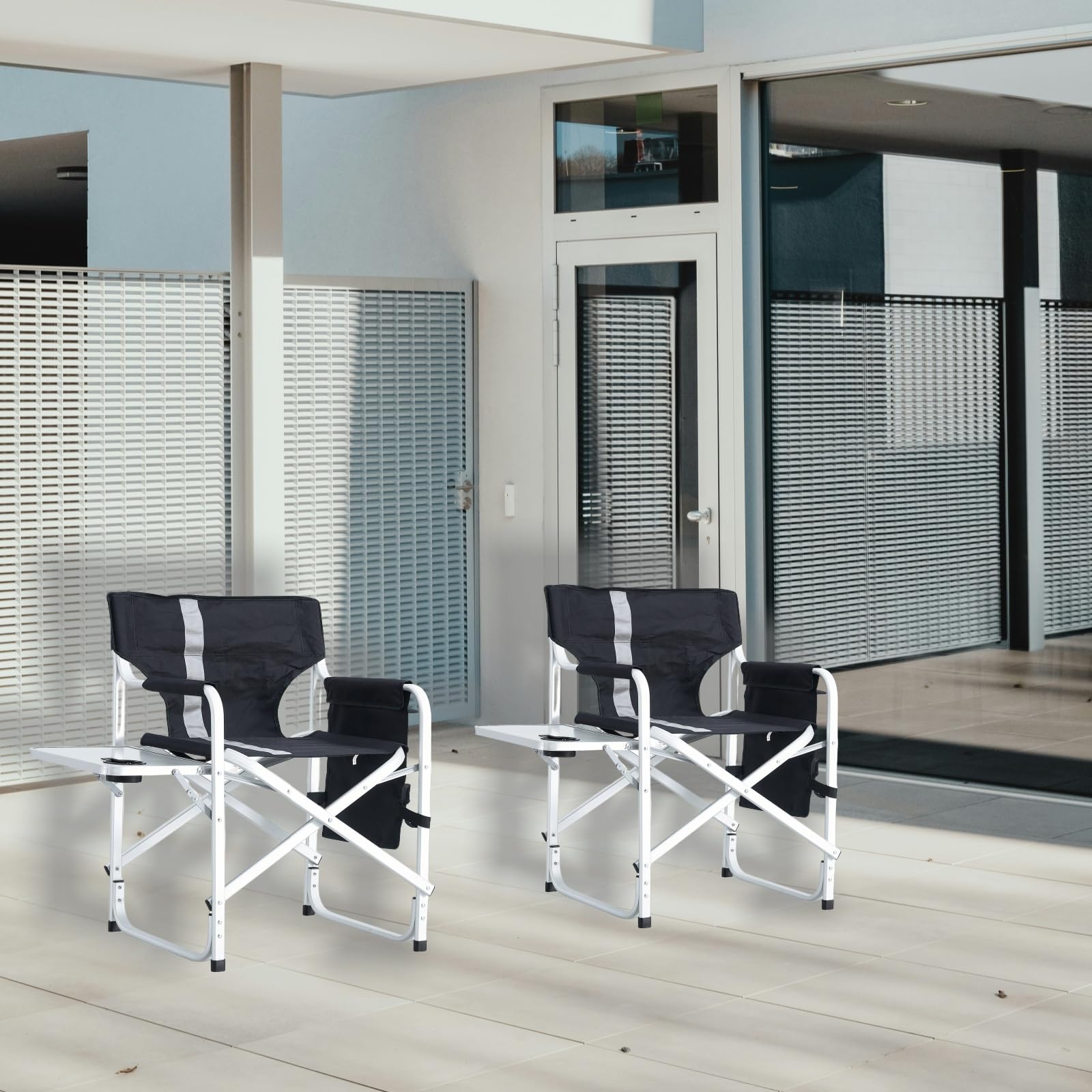 Hallohi director's chair uses Oxford fabric for durable, quick-drying comfort.