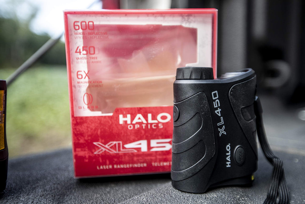 Halo Optics XL 450 rangefinder water-resistant body withstands outdoor conditions for reliable use.