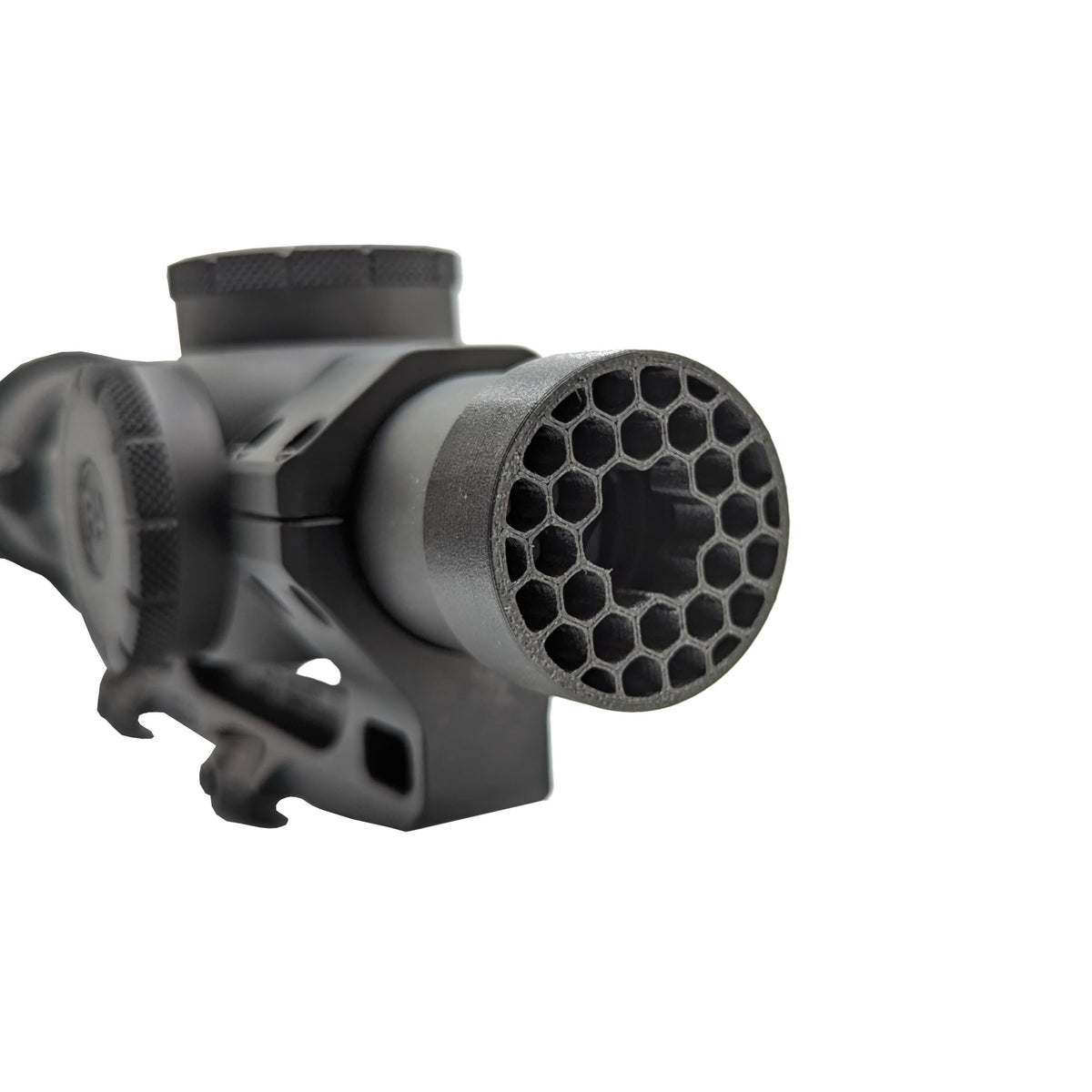 Hammy3DPrints open center killflash ARD on 30mm scope for clearer low-magnification viewing.
