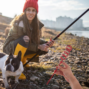 HANABASS compact red bank fishing stand for quick setup.