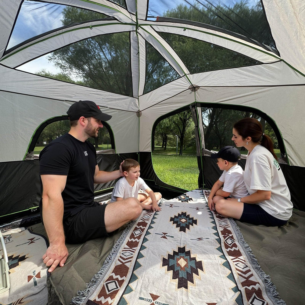 Happy Travel tent durable poles and floor construction for long-lasting use