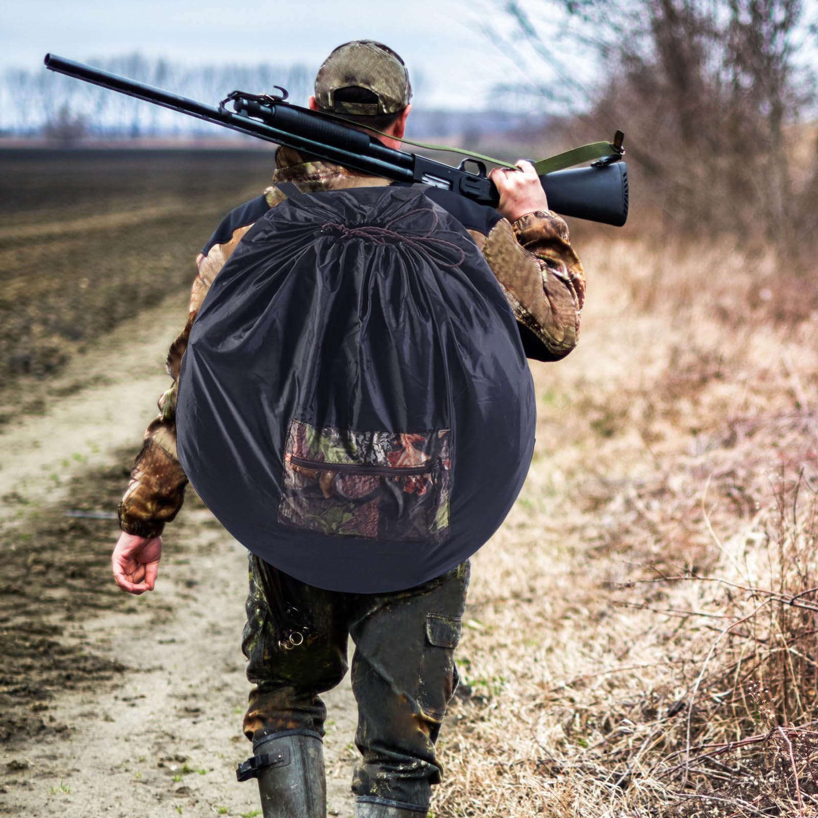 HAPPYGRILL portable hunting blind with carrying bag for easy transport and storage