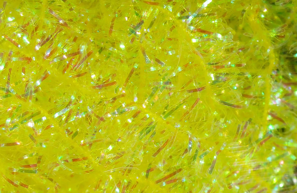 Hareline Cactus Chenille large diameter for bold fly bodies and sturdy construction.