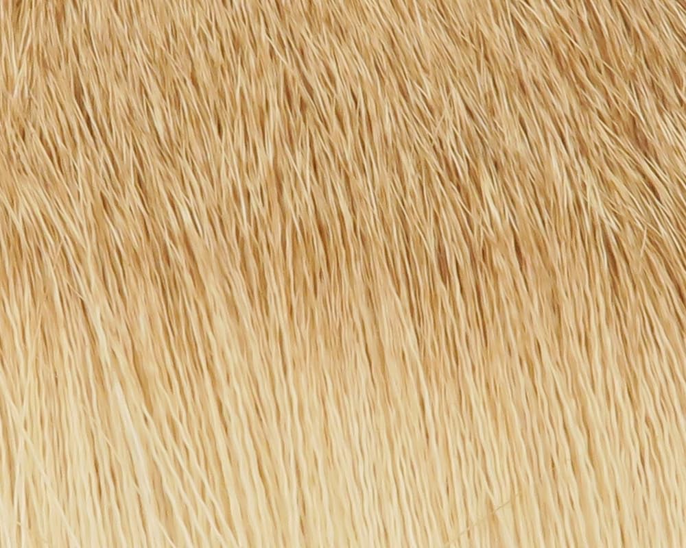 Hareline Coastal Deer Hair Bleached bundle offers buoyant fibers for larger, natural-feeling flies.