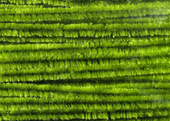Hareline Dubbin Fine Chenille for small flies; creates slim, smooth-wrapped bodies.