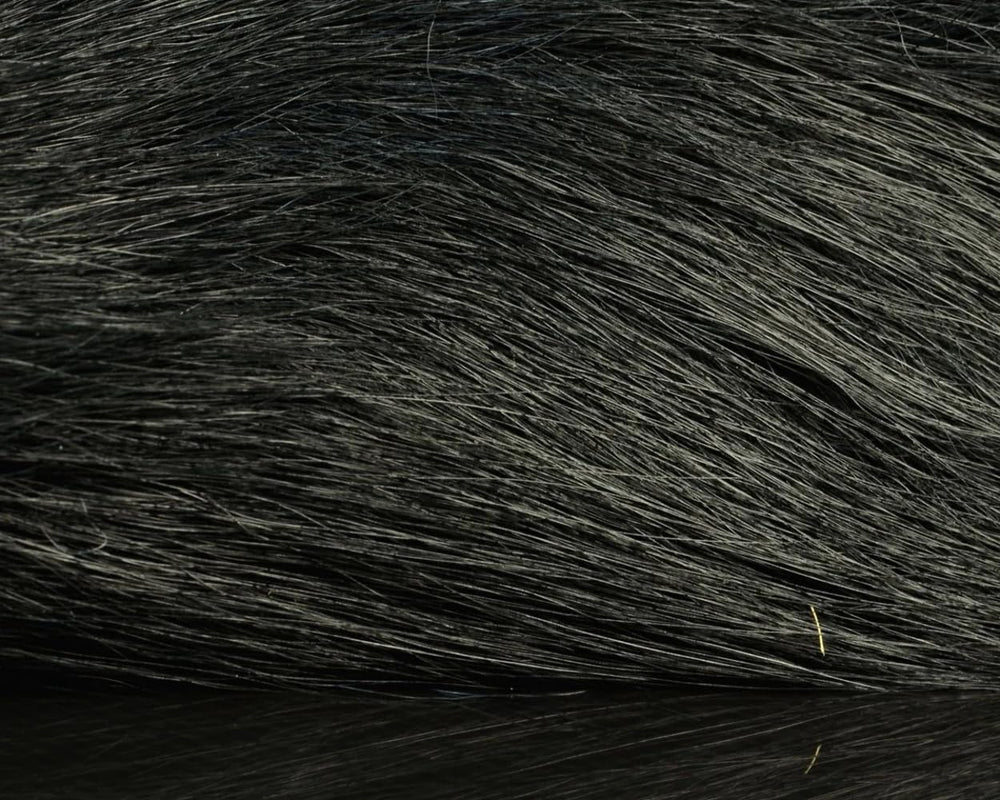 Hareline Dubbin Large Northern Bucktail olive ideal for durable winging on nymphs.