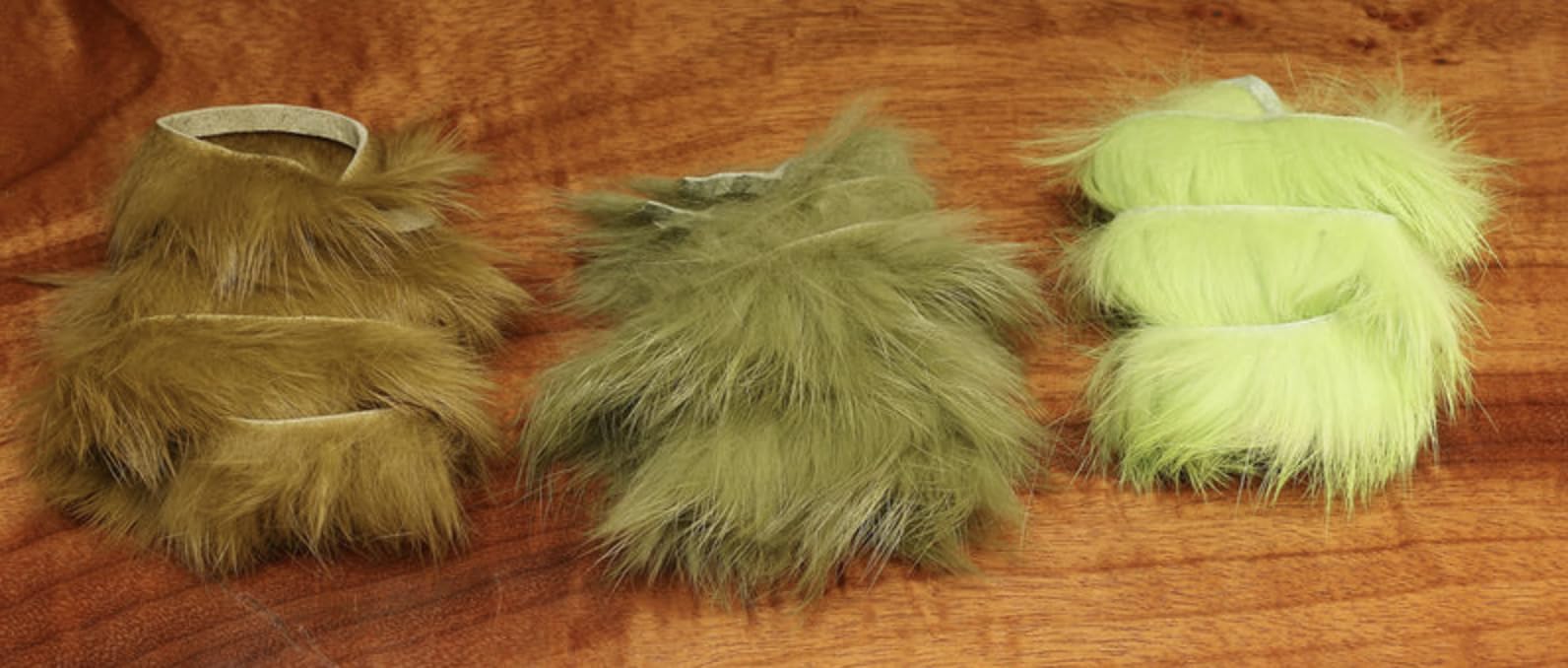 Hareline Dubbin rabbit strips dark brown for lifelike movement in streamers
