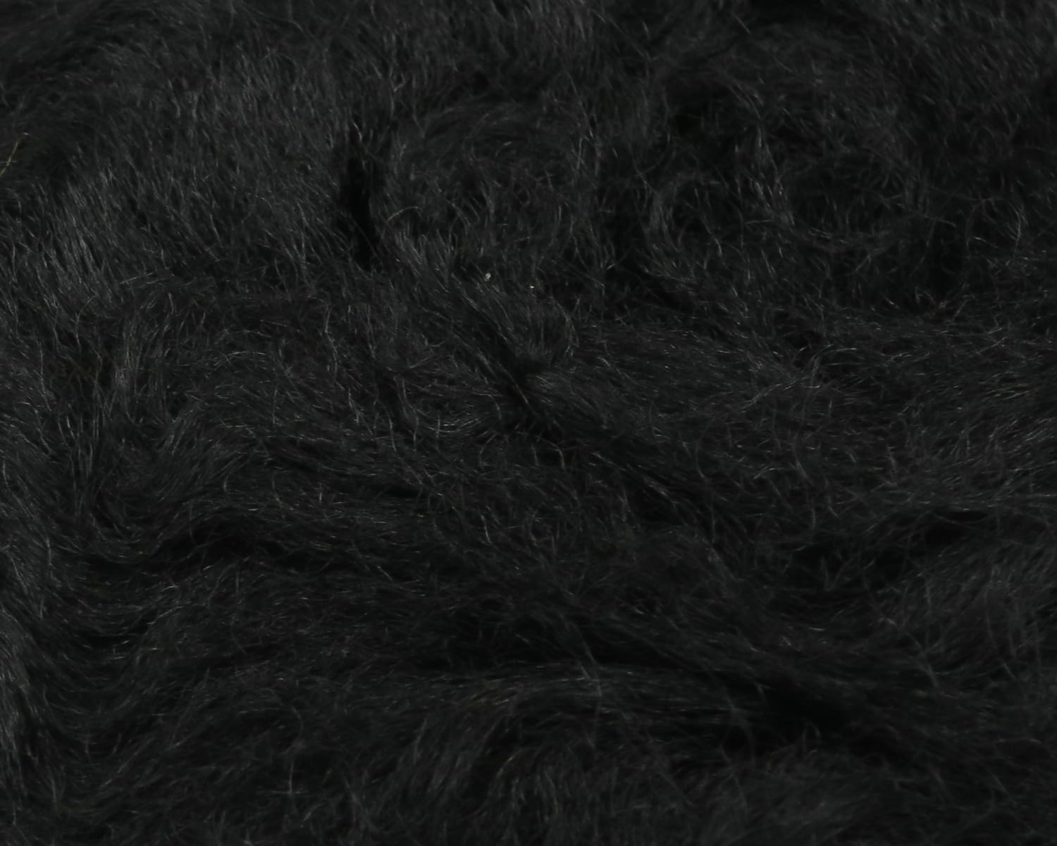 Hareline Dubbing Rams Wool-Black closeup texture highlighting natural fibers for durable dubbing