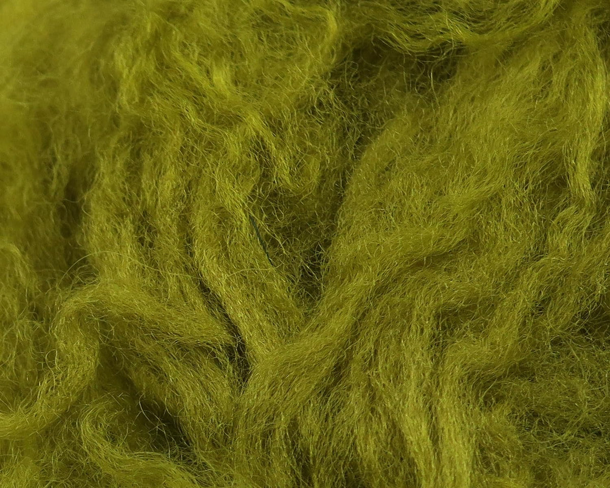 Hareline Dubbing Rams Wool-Light Olive closeup of soft natural fibers for sculpin patterns
