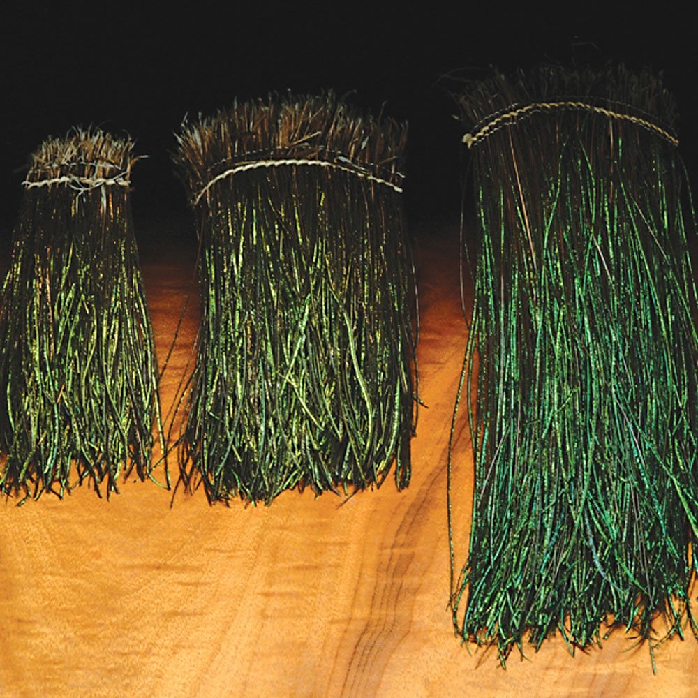 Hareline Strung Peacock Herl 5-7 Small, vivid feather strands for detailed, natural fly tying.