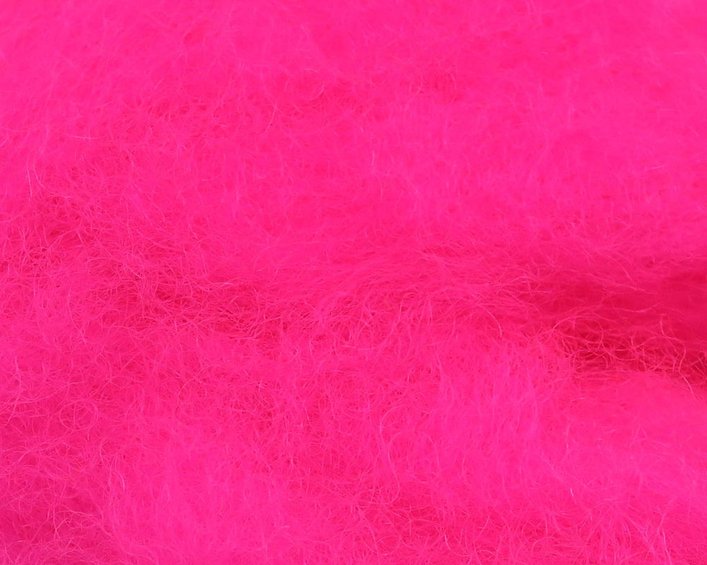 Hareline Sculpin Wool Hot Pink shown for dense heads on sculpin flies