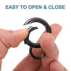 HARFINGTON bag strap clip adds versatile, stylish hardware to purses.