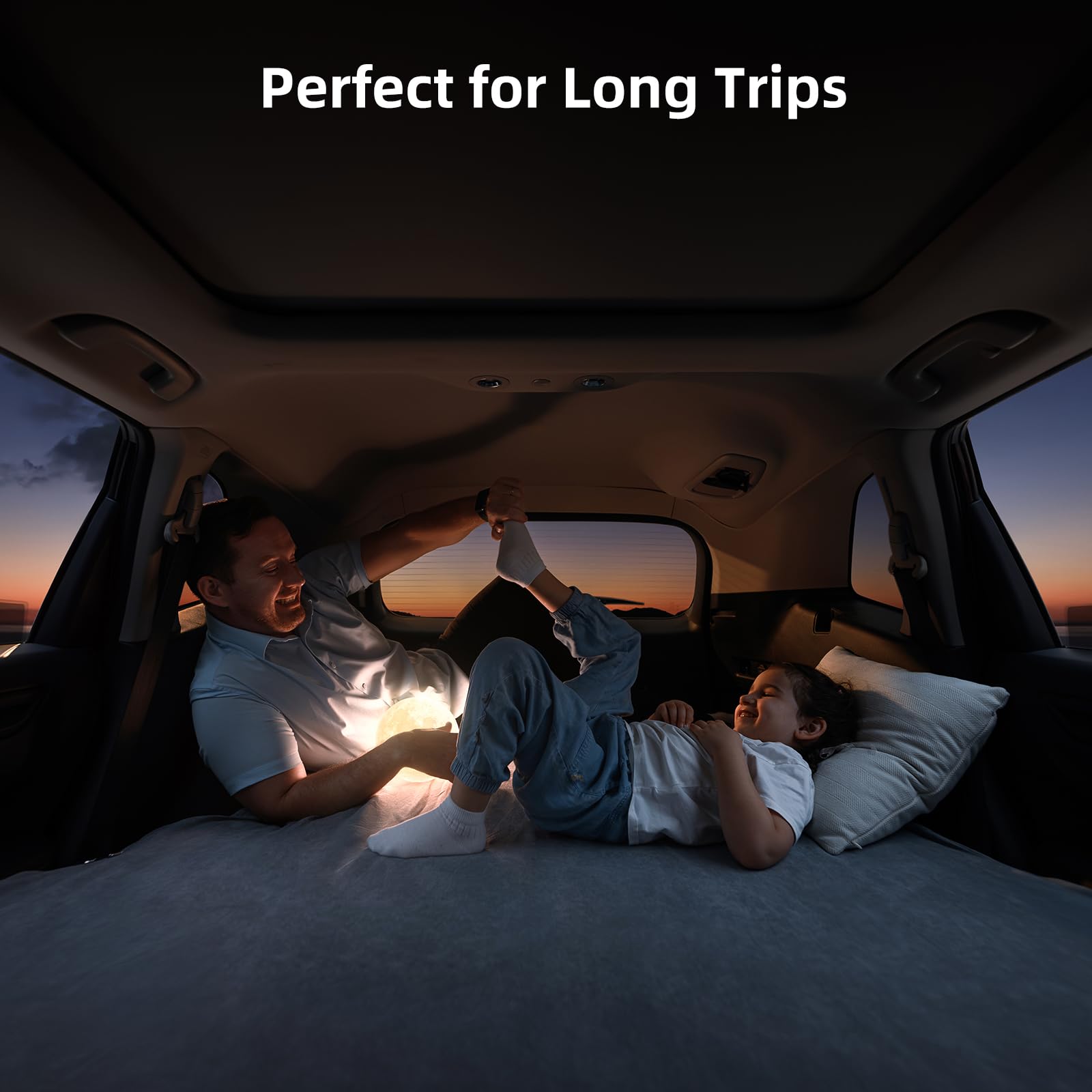Havnby AutoLevel edge-reinforced foam supports two adults and a child for family trips.