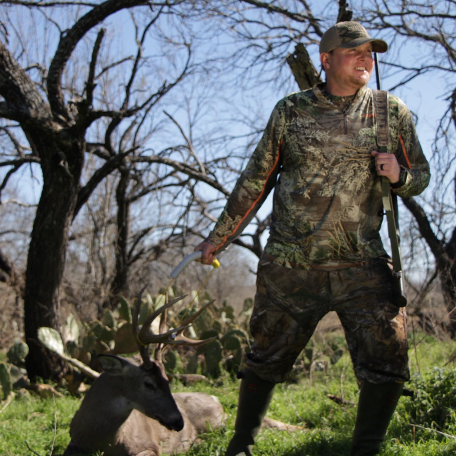 Hawk Cinch Deer Drag compact-pack-design fits neatly in your pack.