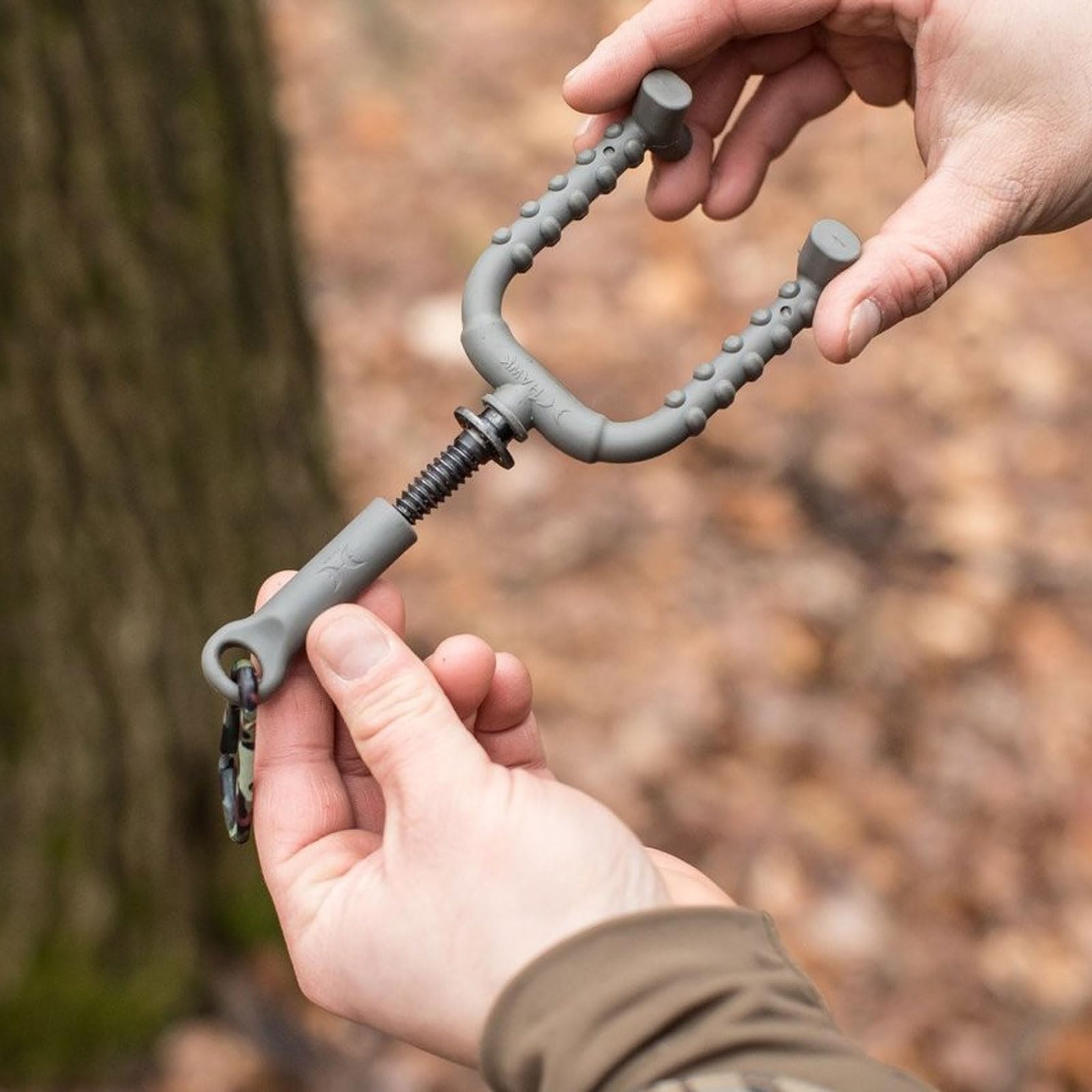 Hawk Duo Tree Hook supports heavy items like backpacks and crossbows.